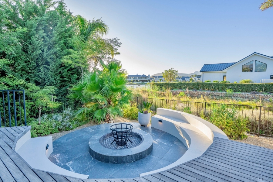 5 Bedroom Property for Sale in Pearl Valley at Val de Vie Western Cape